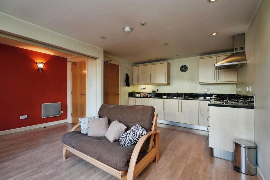 Lounge / Kitchen