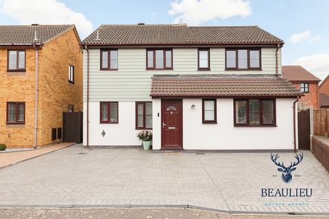 4 bedroom detached house for sale, Chelmsford CM1