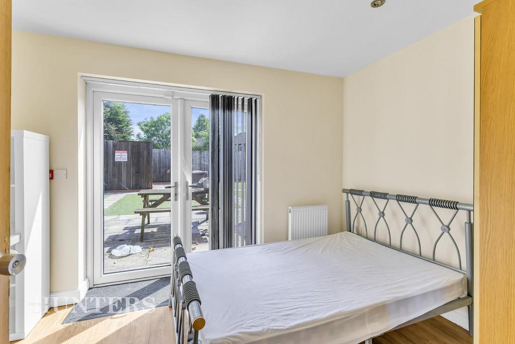 Ground Floor Bed 1
