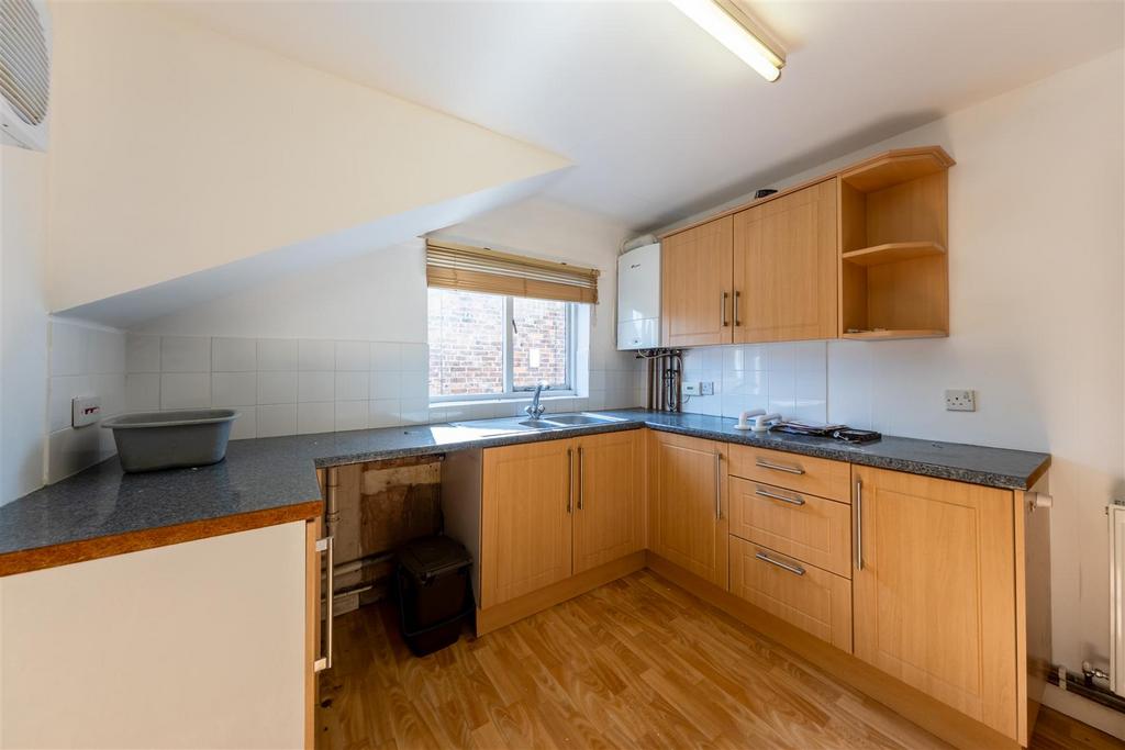 57 B High Street-002.jpg
