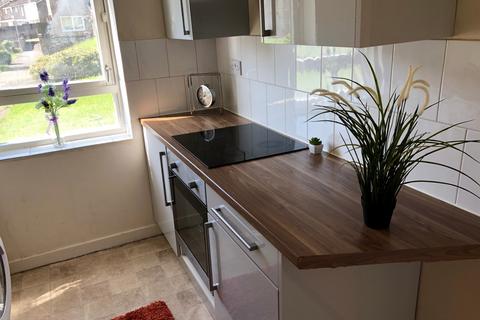 2 bedroom apartment for sale, Burrows Court, Lumbertubs, NN3 8JW