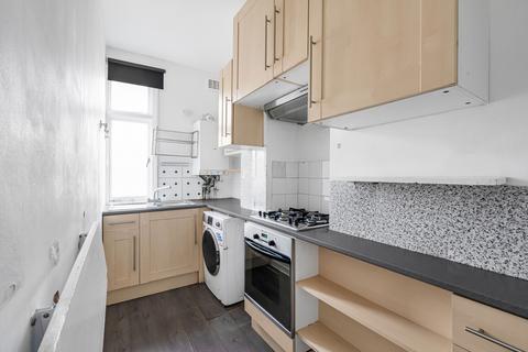 2 bedroom flat to rent, Hanley Road, London, N4
