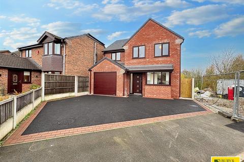 5 bedroom detached house for sale, Meadow Close, Leek