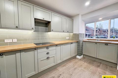 5 bedroom detached house for sale, Meadow Close, Leek