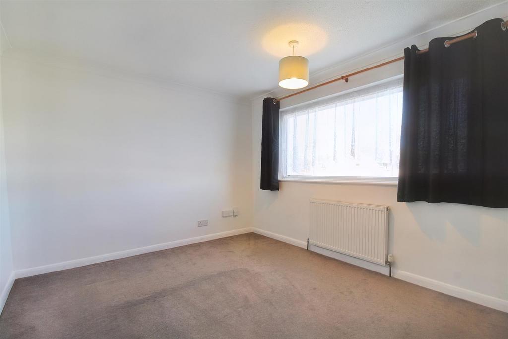 8 Bedroom 2.JPG