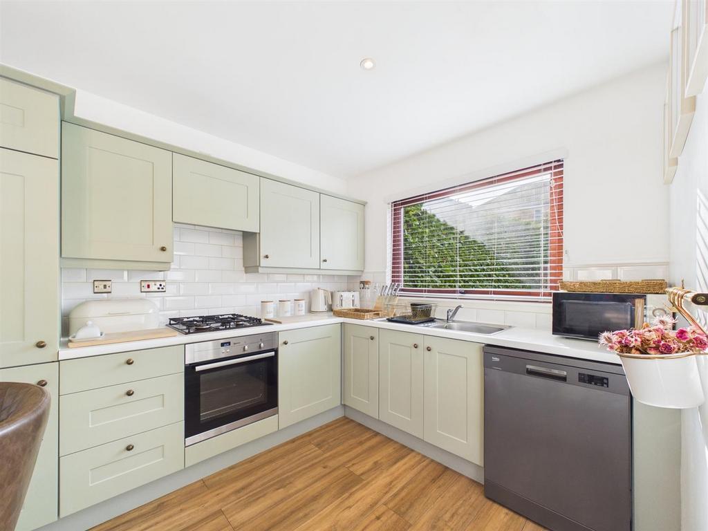 CAM01486 G0-PR1016-STILL007.jpg