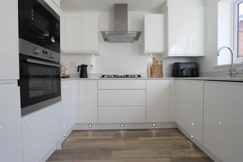 undefined, Sea View Avenue, Walmer, CT14