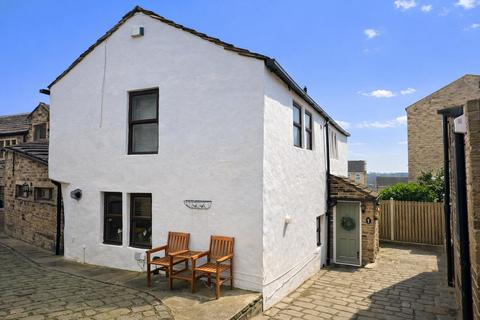 3 bedroom cottage for sale, Well Fold, Idle, Bradford