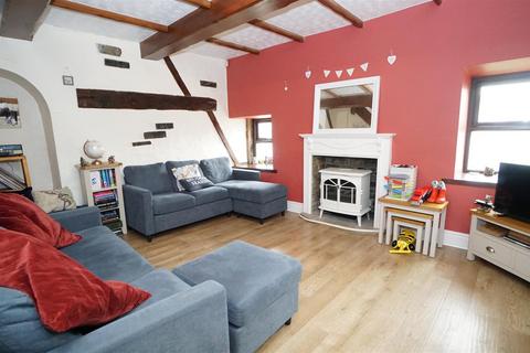 3 bedroom cottage for sale, Well Fold, Idle, Bradford