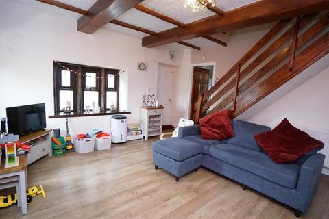 3 bedroom cottage for sale, Well Fold, Idle, Bradford