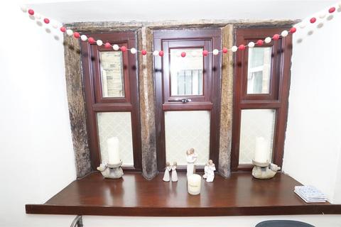 3 bedroom cottage for sale, Well Fold, Idle, Bradford