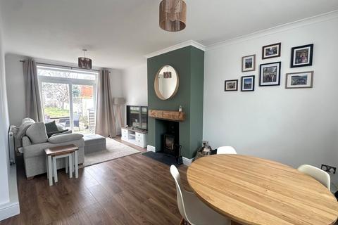 3 bedroom house to rent, Gaer Park Drive, Newport, NP20