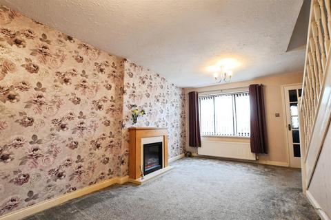 2 bedroom semi-detached house for sale, Howdale Road, Hull