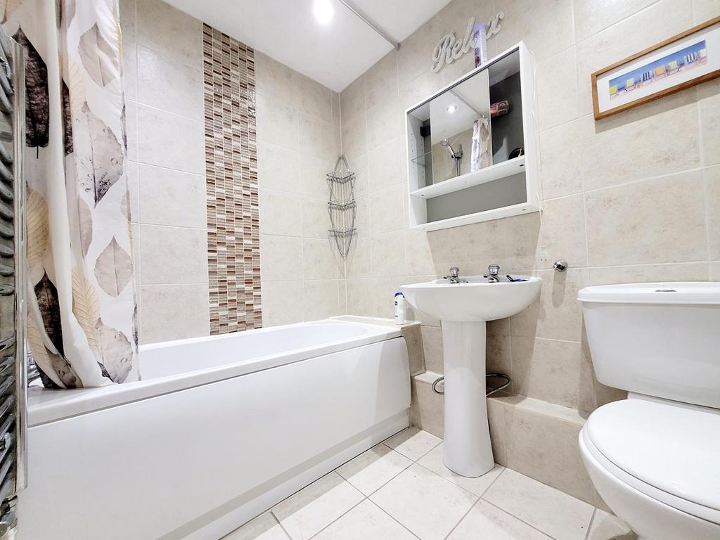 Apartment in Manchester - More