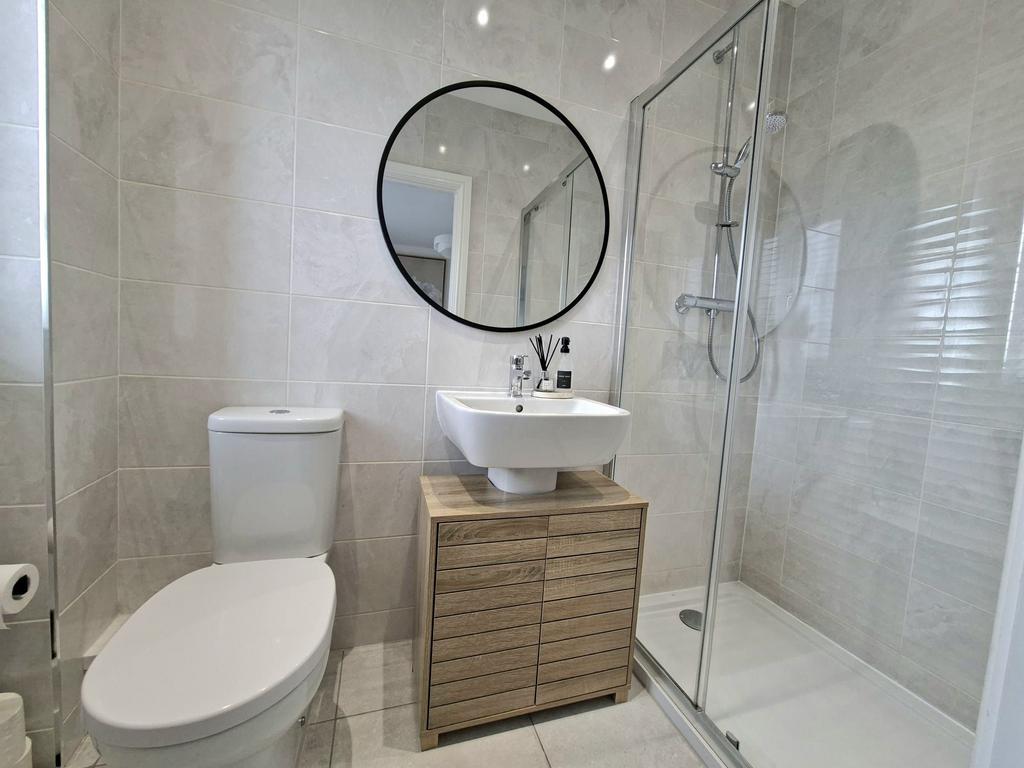 Ensuite shower room to the master bedroom