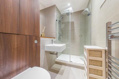 undefined, Seven Sea Gardens, London E3
