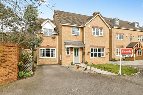 4 bedroom detached house for sale, The Railway, Henlow