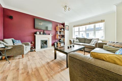 4 bedroom detached house for sale, The Railway, Henlow