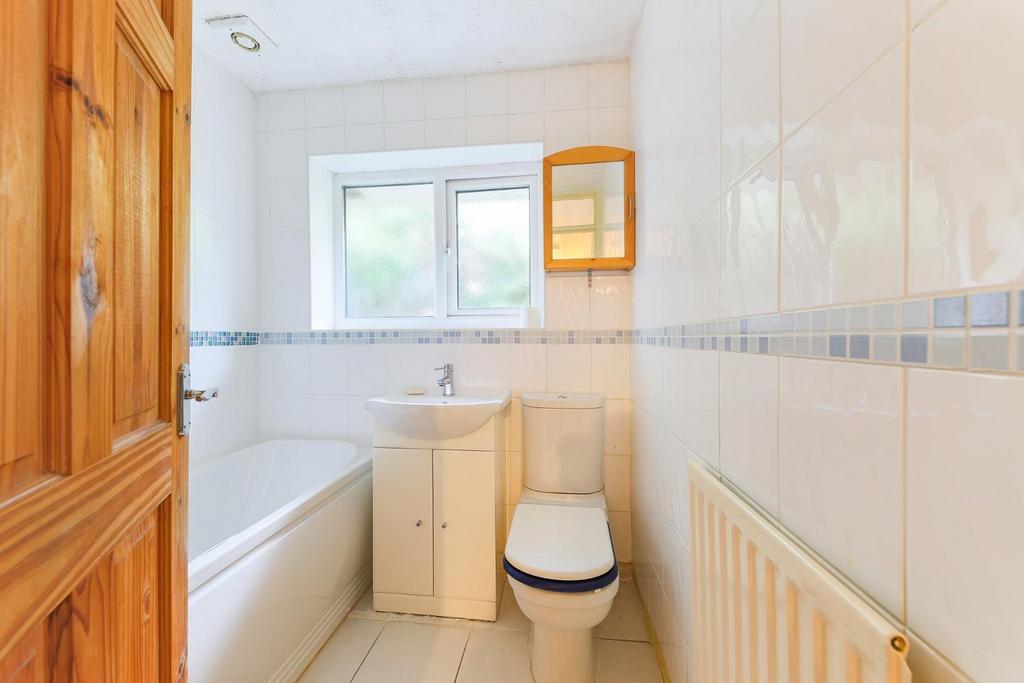 Family bathroomjpg