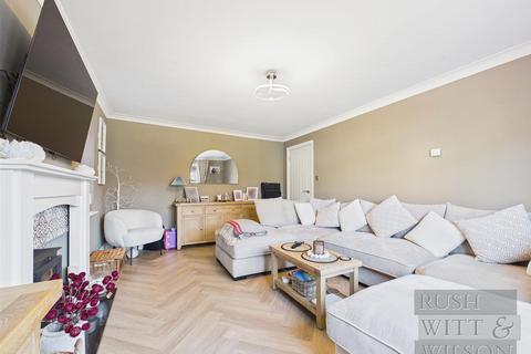 4 bedroom house for sale, Delaware Dr, Hastings