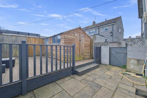3 bedroom terraced house for sale, Ffordd Mela, Pwllheli