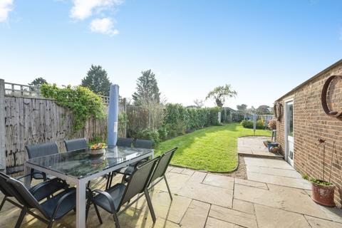 3 bedroom bungalow for sale, Orchard Close, Fetcham, Leatherhead, Surrey, KT22