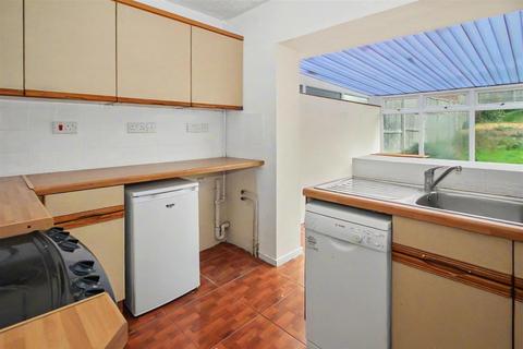2 bedroom bungalow for sale, George Street, Clapham