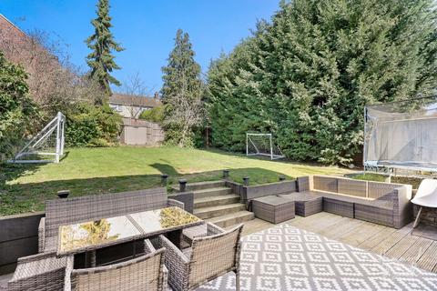 3 bedroom semi-detached house for sale, Beaconfield Road, Epping CM16