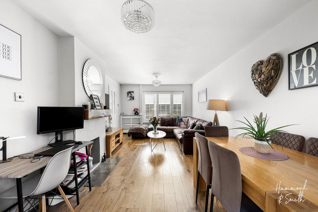Lounge / Dining Room