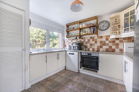 undefined, Mead Way, Bromley