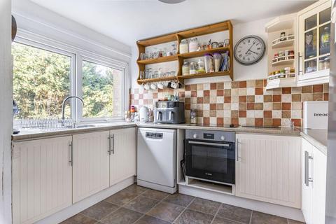 undefined, Mead Way, Bromley