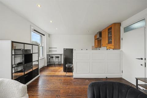 1 bedroom apartment to rent, Englands Lane, Belsize Park, London, NW3