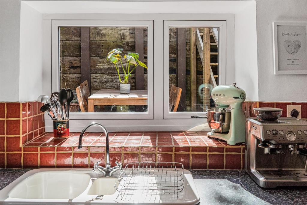 8 Brook Hill-22.jpg