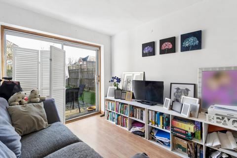 3 bedroom semi-detached house for sale, Criss Grove, Chalfont St. Peter, Gerrards Cross, Buckinghamshire, SL9