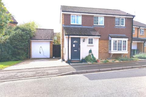 undefined, Linacres, Luton