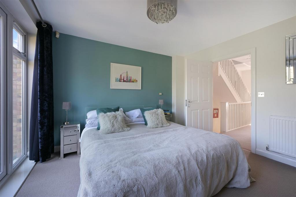 ROUNDBURROW CLOSE, 18 (24).jpg