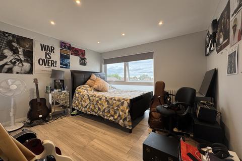 undefined, Mintern Close, Enfield, London, Greater London