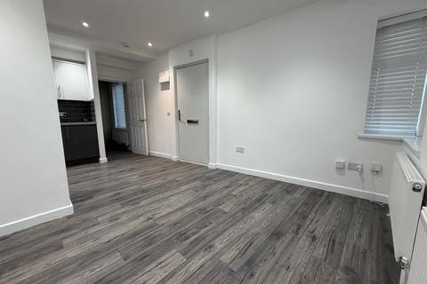 1 bedroom apartment to rent, Chaucer Road, Gillingham, ME7