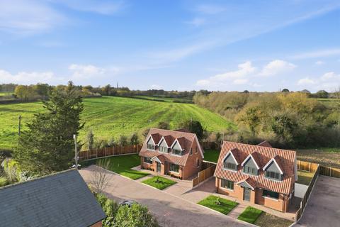 3 bedroom detached house for sale, Barley Mow Lane, St. Albans