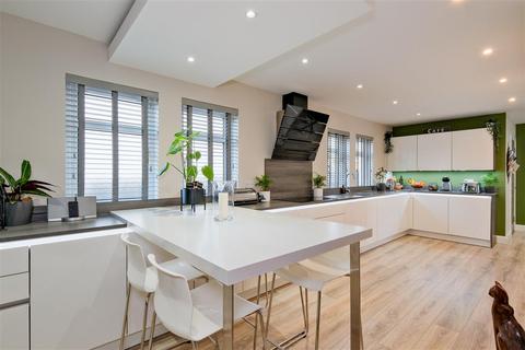 5 bedroom detached house for sale, Andrew Baxter Avenue, Ashgill
