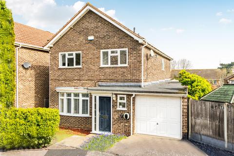 4 bedroom detached house for sale, Monterey Close, Bexley, Kent, DA5