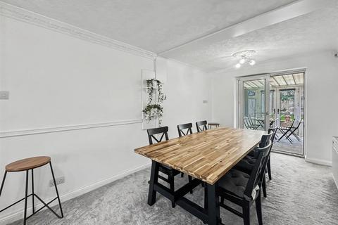 undefined, Kennedy Drive, Nottingham