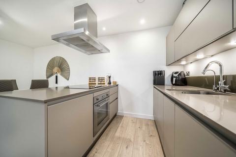 undefined, Williamsburg Plaza, London E14
