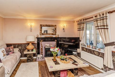3 bedroom semi-detached house for sale, Holt Crescent, Cannock
