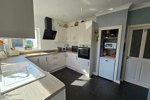 3 bedroom semi-detached bungalow for sale, Brynheulog, Brynmenyn, CF32