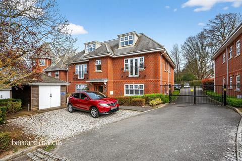 2 bedroom ground floor flat for sale, Wesley Place, Epsom