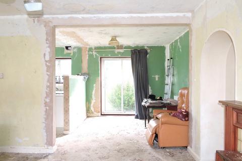 3 bedroom end of terrace house for sale, Lilac Avenue, Enfield, Middlesex, EN1