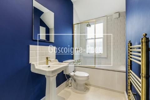 undefined, High Street, Epsom, KT19