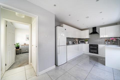 2 bedroom bungalow for sale, Hungerford Drive, Maidenhead, Berkshire
