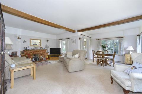 4 bedroom detached house for sale, Tilehouse Road, Guildford